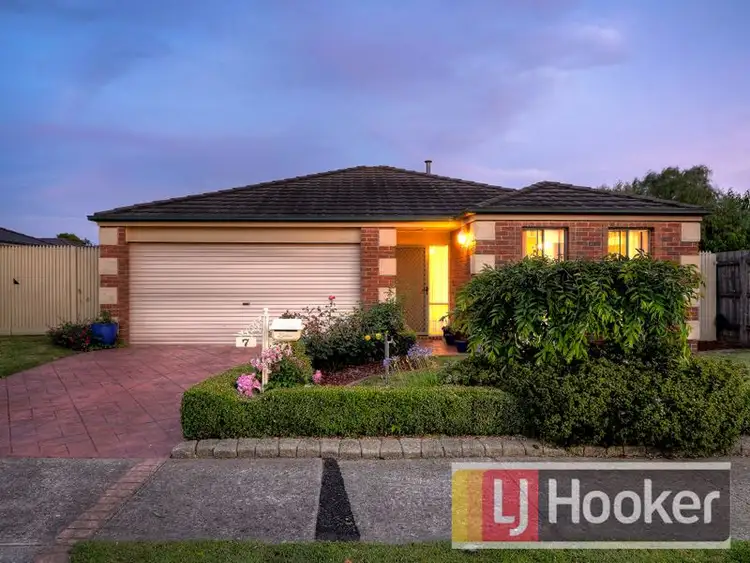 7 Wenlock Court, Narre Warren South VIC 3805