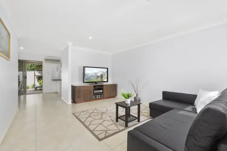 16/10 Chapman Place, Oxley QLD 4075