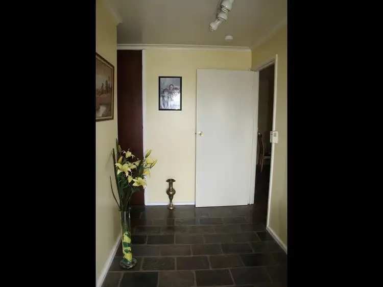 Fifth view of Homely house listing, 8 Moon Court, Bairnsdale VIC 3875