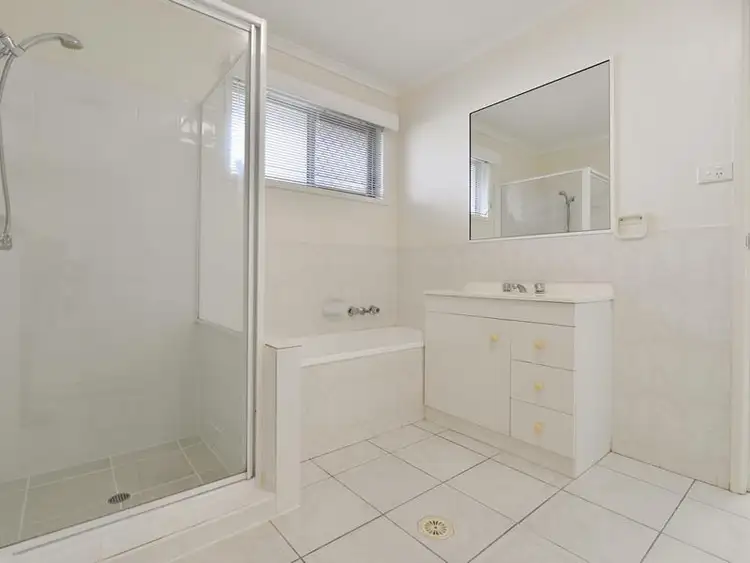 Fifth view of Homely house listing, 10 Weatherly Court, Clinton QLD 4680