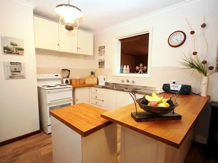 Fifth view of Homely house listing, 10 Hughes Court, Elizabeth East SA 5112