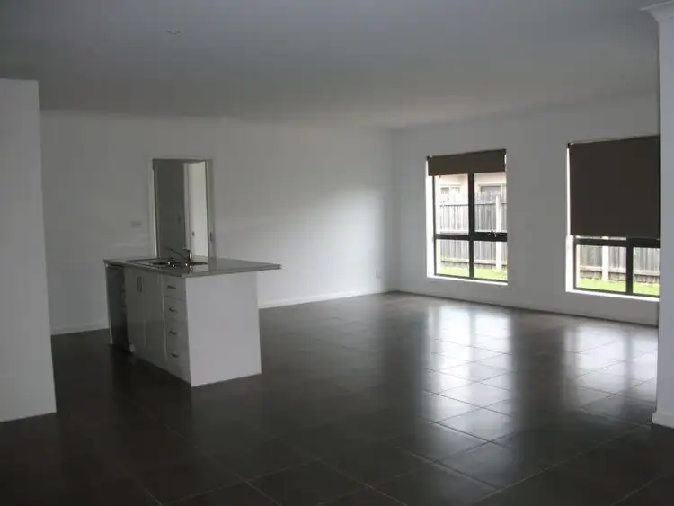 Fifth view of Homely unit listing, 2 Georgia Court, Bairnsdale VIC 3875