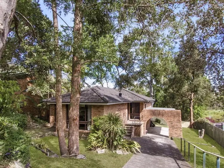 6 Narani Avenue, Niagara Park NSW 2250