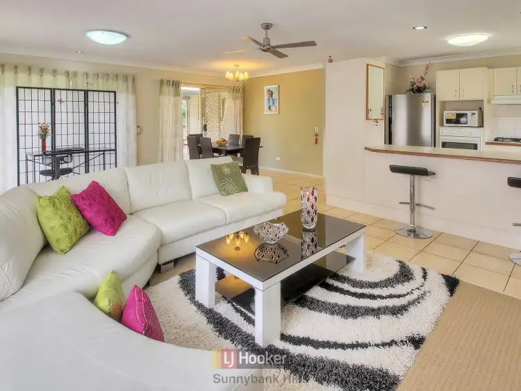 Second view of Homely house listing, 2 O'Neill Court, Calamvale QLD 4116