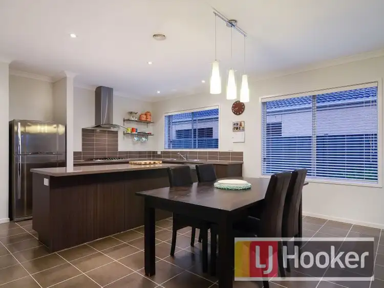 Fifth view of Homely house listing, 10 Sagan Drive, Cranbourne North VIC 3977
