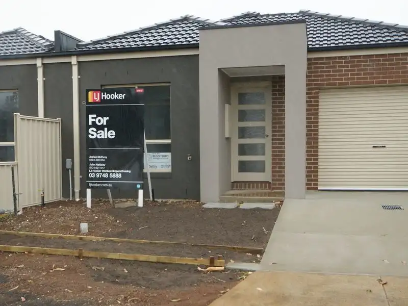 Main view of Homely unit listing, 1/167 Riversdale Drive, Tarneit VIC 3029