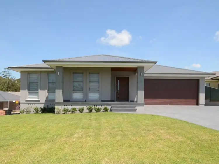 3 Hinchinbrook Close, Ashtonfield NSW 2323