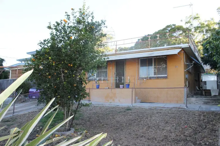 34 Amaroo Street, Boyne Island QLD 4680