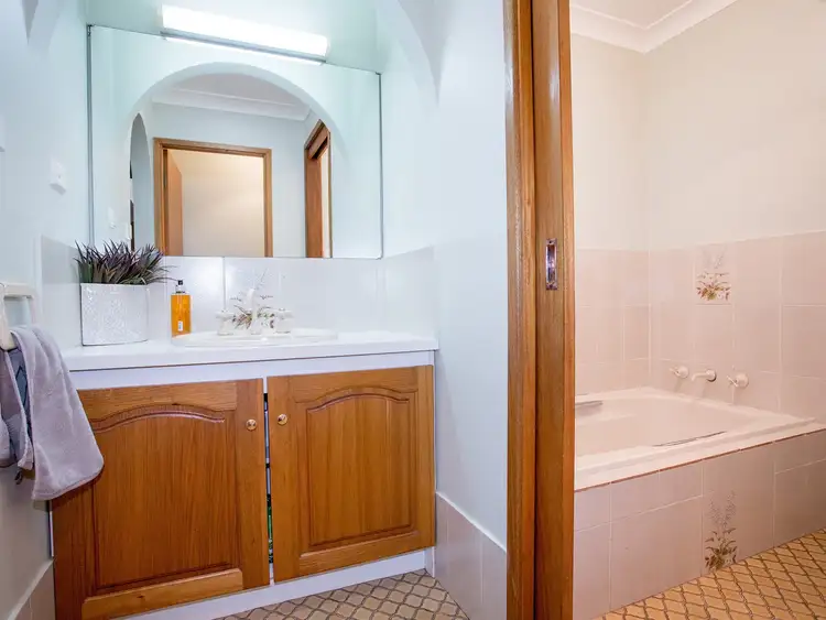 Sixth view of Homely house listing, 5 Amaroo Ave, Cowra NSW 2794