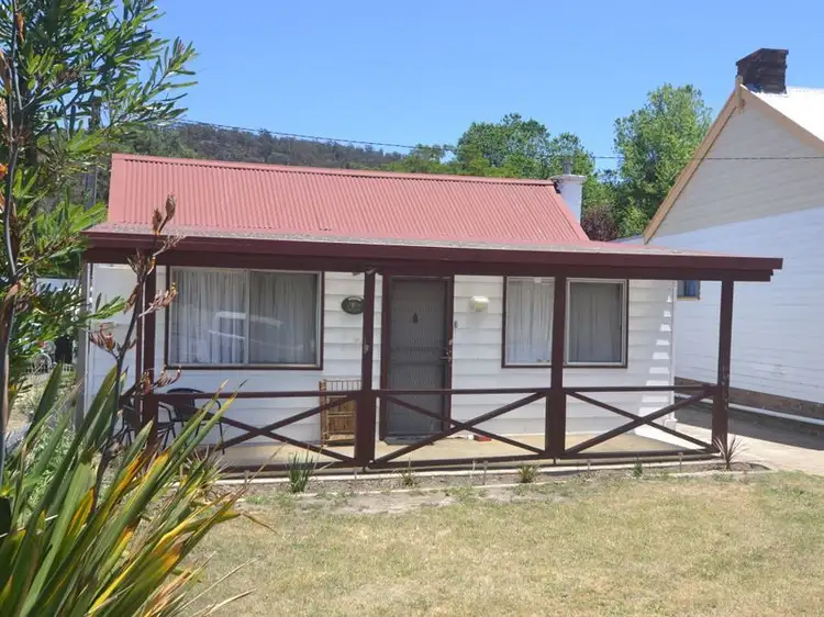 180 Inch Street, Lithgow NSW 2790
