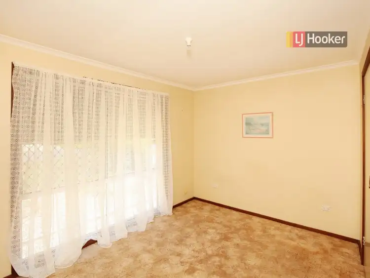 Sixth view of Homely house listing, 28 Incarnie Crescent, Wagga Wagga NSW 2650