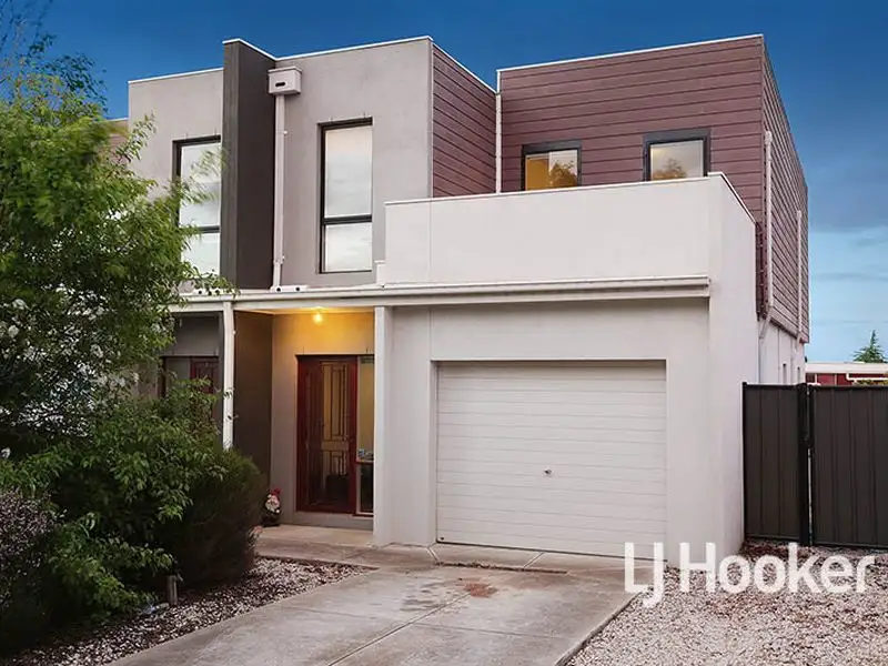 Main view of Homely townhouse listing, 33/39 Astley Crescent, Point Cook VIC 3030