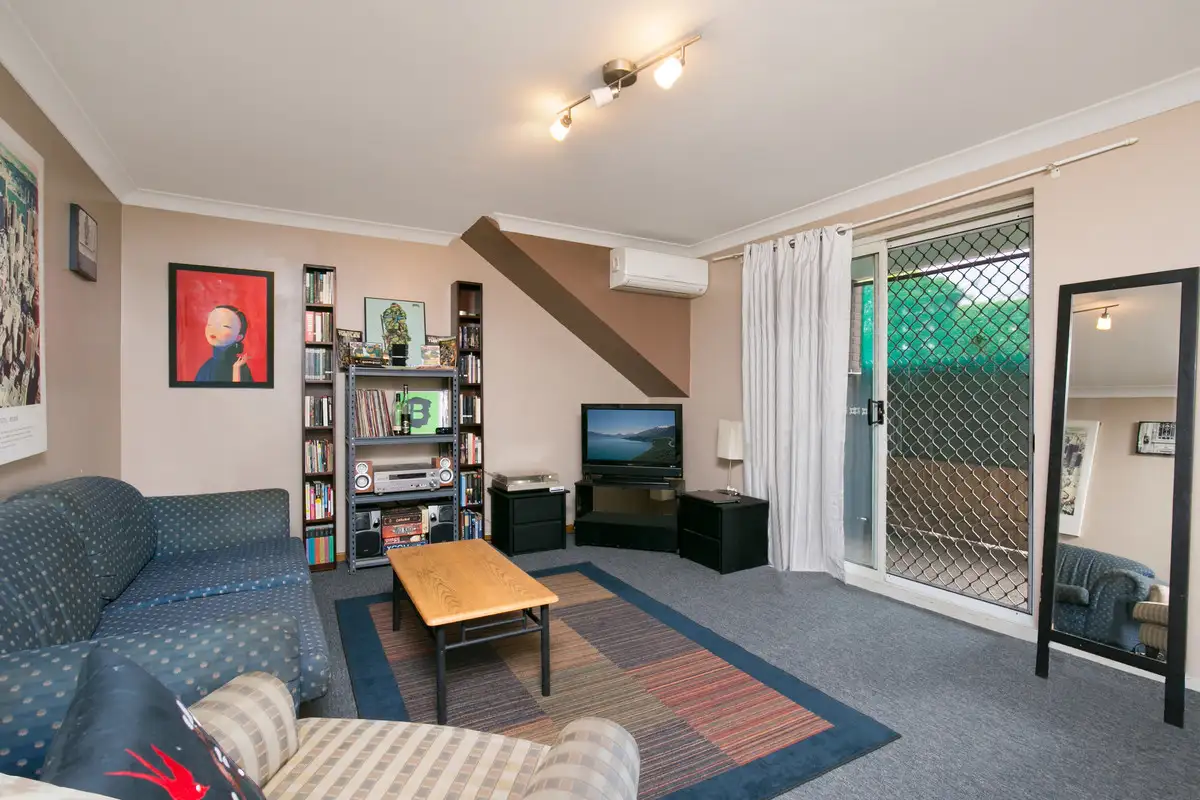 Main view of Homely unit listing, 1/1 Jubilee Street, Greenslopes QLD 4120