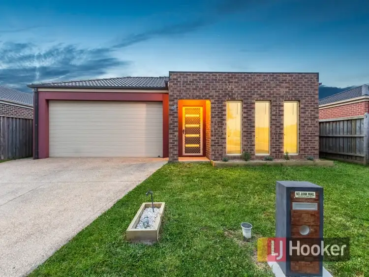 10 Ramel Way, Pakenham VIC 3810