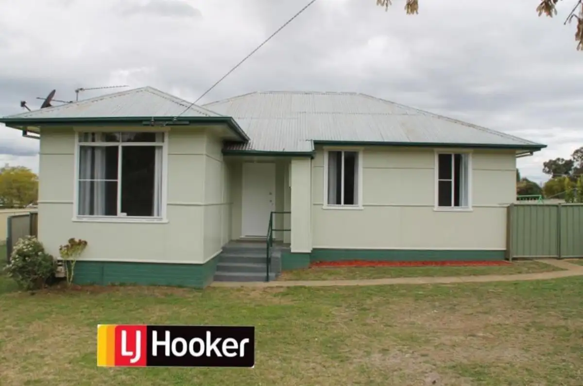 Main view of Homely house listing, 11 Thompson Crescent, Tamworth NSW 2340