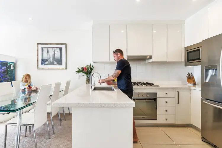 Fifth view of Homely unit listing, 5/72-74 Pacific Parade, Dee Why NSW 2099