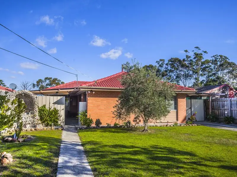 Main view of Homely house listing, 5 Allendale Court, Meadow Heights VIC 3048