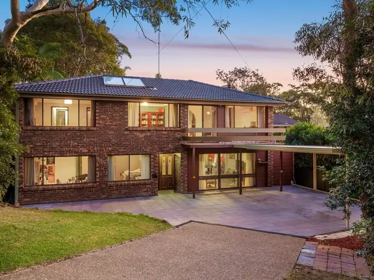 52 Meluca Crescent, Hornsby Heights NSW 2077