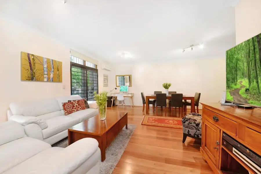 Main view of Homely apartment listing, 3/1-5 Rosebank Street, Darlinghurst NSW 2010