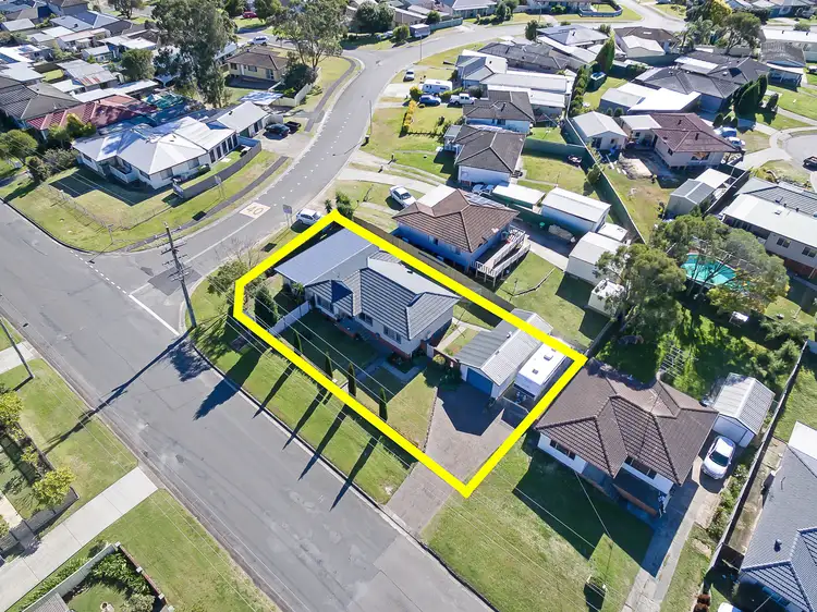 33 Elizabeth Street, Holmesville NSW 2286