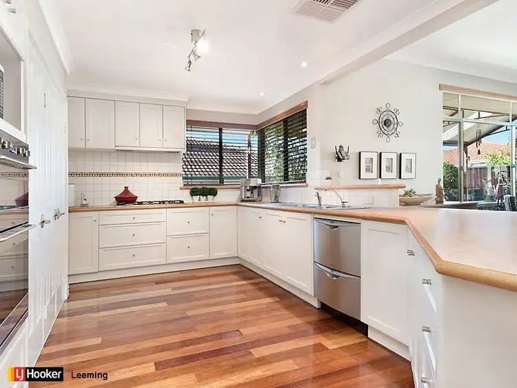 Sixth view of Homely house listing, 6 Smokewood Place, Leeming WA 6149