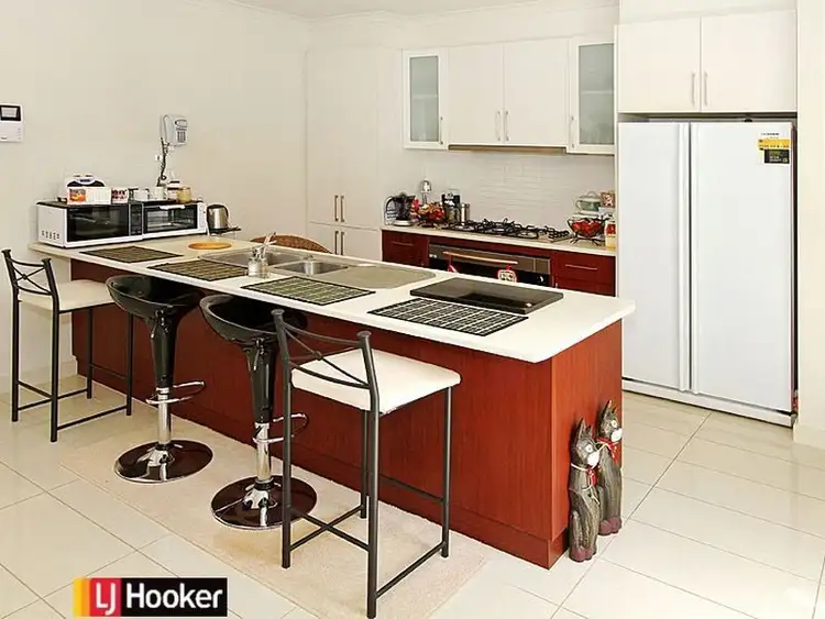 Fifth view of Homely house listing, 10 Villeroy St, Mernda VIC 3754