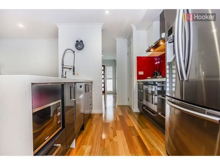 Fifth view of Homely house listing, 17 Allerton Way, Roxburgh Park VIC 3064