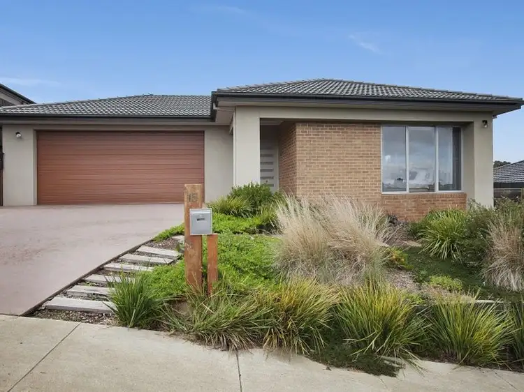 15 Speargrass Avenue, Wallan VIC 3756
