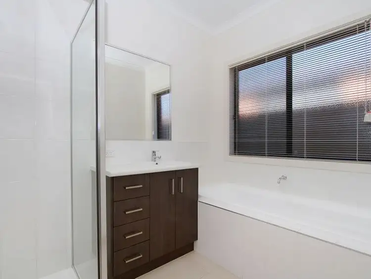 Sixth view of Homely house listing, 5 Siena Drive, Mernda VIC 3754
