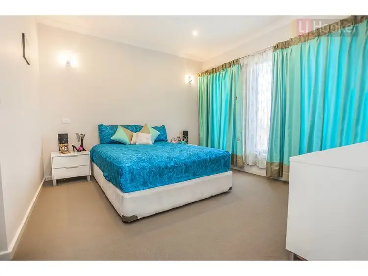 Fifth view of Homely house listing, 8 Versant Drive, Craigieburn VIC 3064