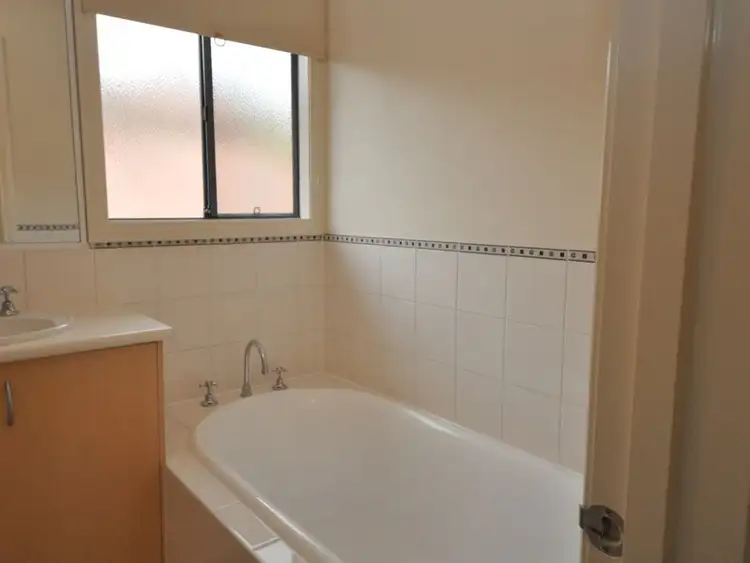Fifth view of Homely townhouse listing, 7 Cascades View, Yallambie VIC 3085