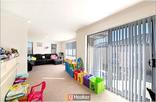 Fifth view of Homely house listing, 142 Macfarlane Burnet Avenue, Macgregor ACT 2615
