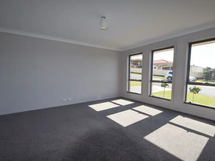 Fifth view of Homely house listing, 68 Jordan Place, Young NSW 2594