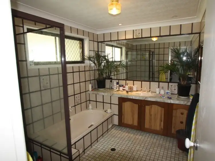 Fourth view of Homely house listing, 7 Napelle Court, Ocean Shores NSW 2483