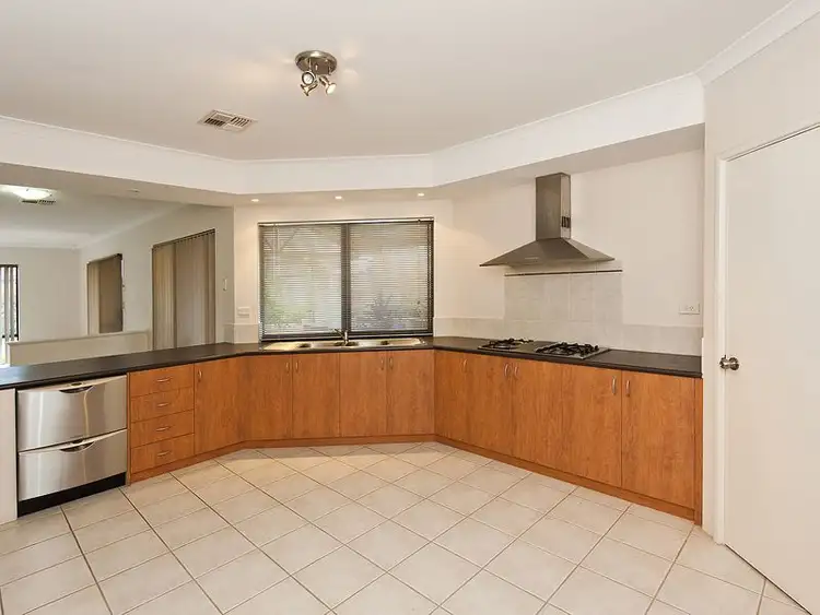 16 Lombadina Parade, Secret Harbour WA 6173