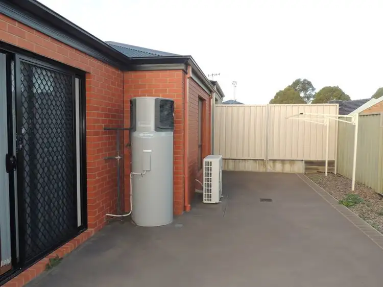 Sixth view of Homely townhouse listing, 6 Betts Court, Swan Hill VIC 3585