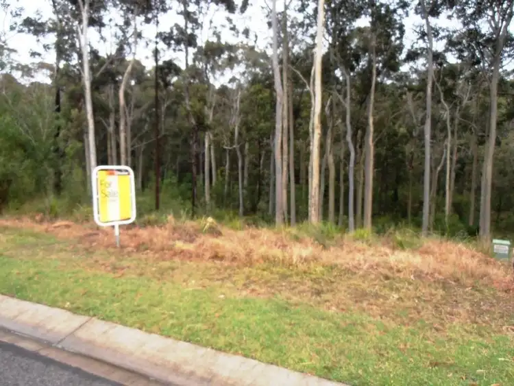15 Banksia Grove, Malua Bay NSW 2536