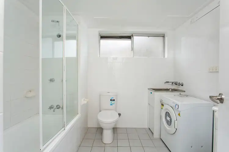 Sixth view of Homely unit listing, 3/68 Pembroke Road, Coorparoo QLD 4151