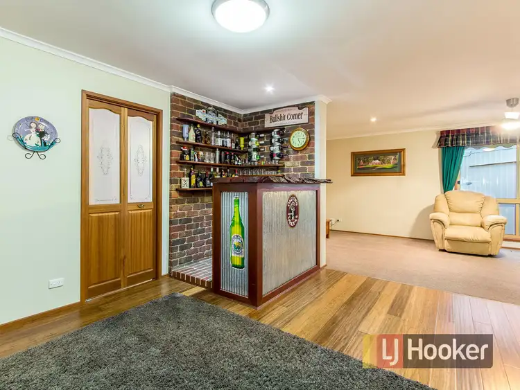 Fifth view of Homely house listing, 6 Ensay Court, Endeavour Hills VIC 3802