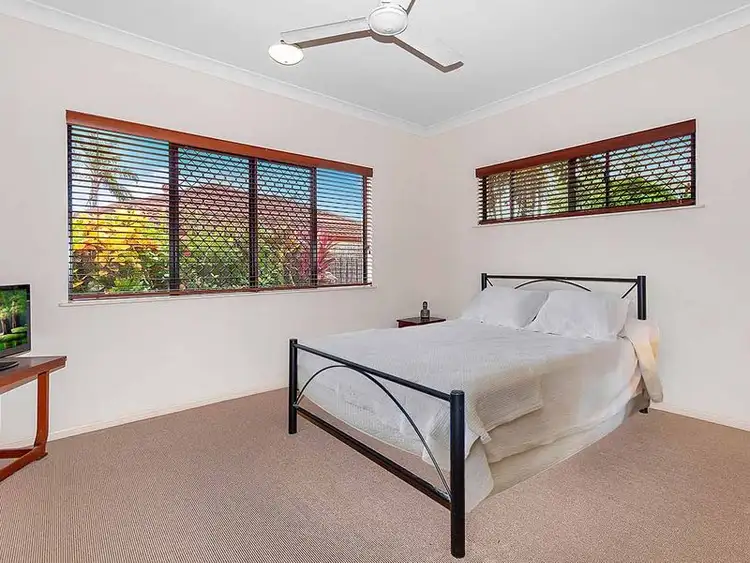 Fifth view of Homely unit listing, 4/190 Irene Street, Mooroobool QLD 4870