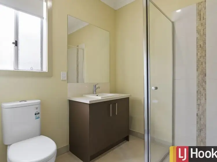 Sixth view of Homely house listing, 17 Glenfern Circuit, Truganina VIC 3029