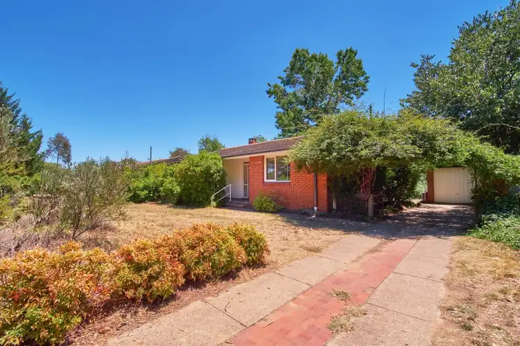 117 Majura Avenue