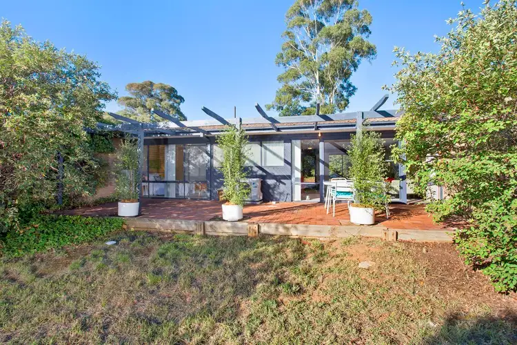 27 Goddard Crescent, Holt ACT 2615
