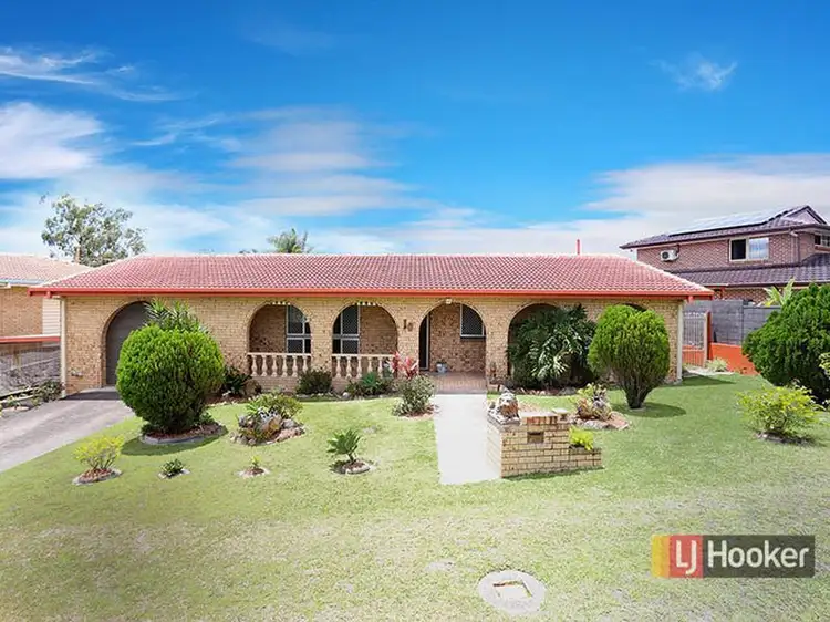 Main view of Homely house listing, 10 Edred Street, Carindale QLD 4152