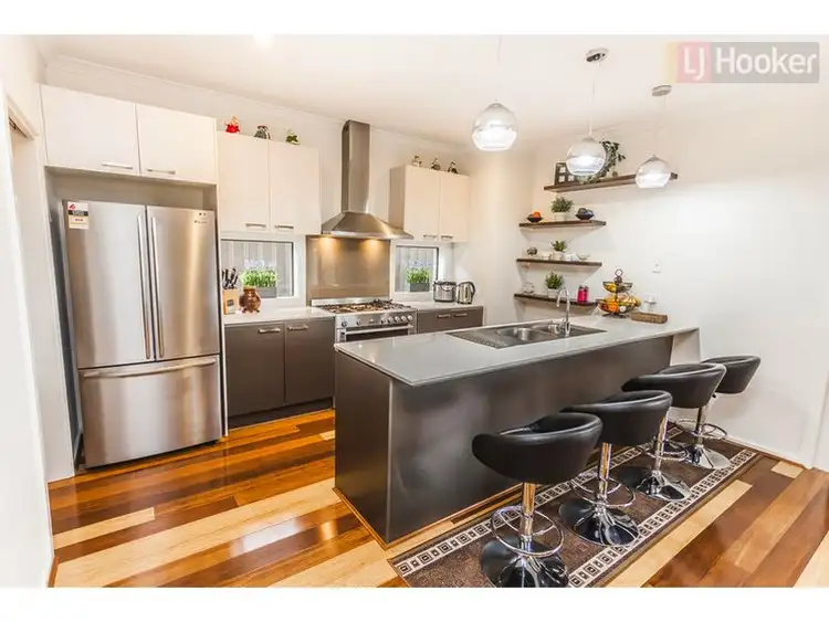 Fourth view of Homely house listing, 44 Baronial Way, Craigieburn VIC 3064