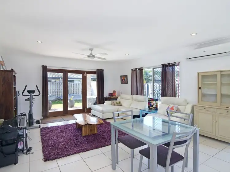 101 Wunburra Circle, Pacific Pines QLD 4211