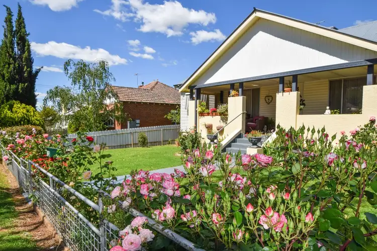 84 Wombat Street, Young NSW 2594