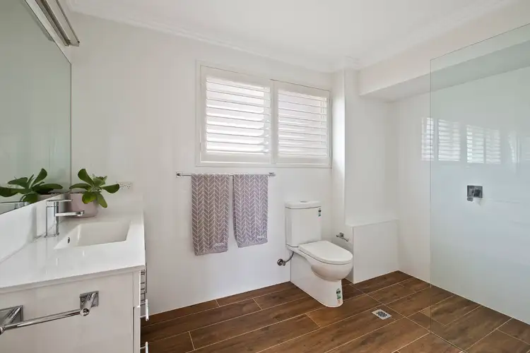 Fourth view of Homely apartment listing, 1/56 Golf Avenue, Mona Vale NSW 2103