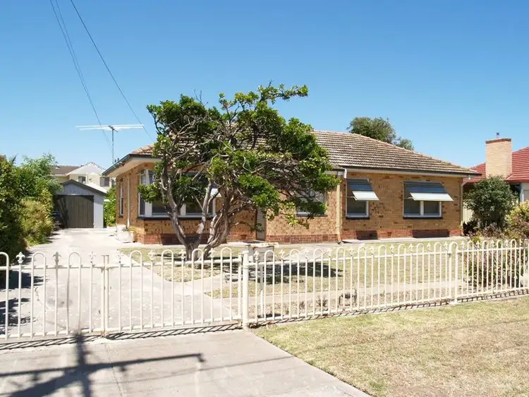 10 Phillips Street, Henley Beach South SA 5022