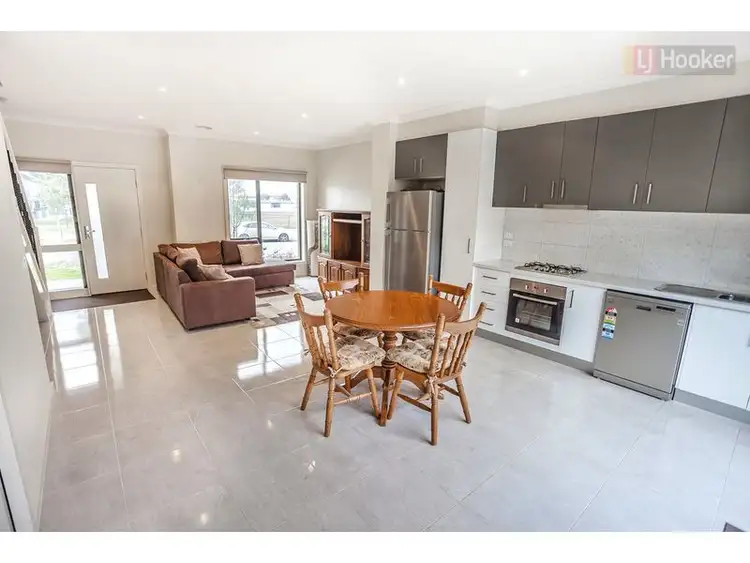 Fourth view of Homely townhouse listing, 3/85 Grevillea Street, Craigieburn VIC 3064